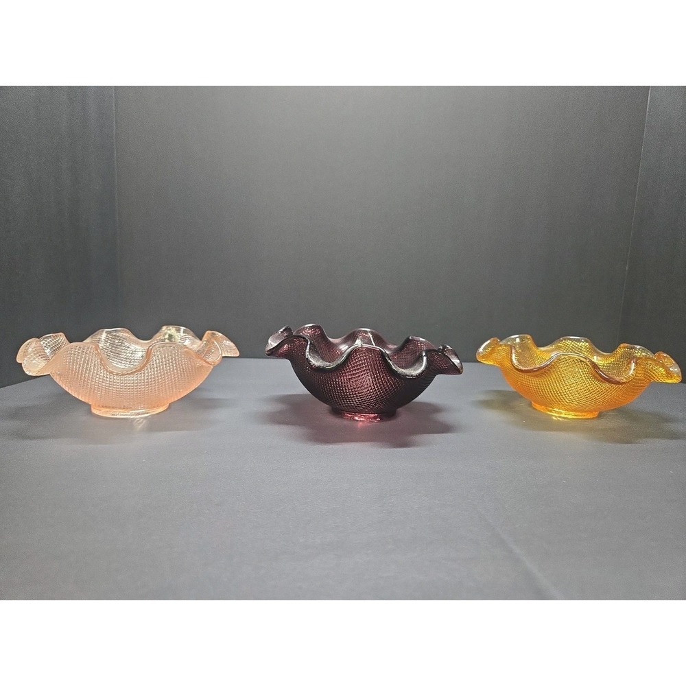 Vintage Colony Waffle Glass Nesting Bowls Set of 3 Pink Amber‎ Purple Ruffled